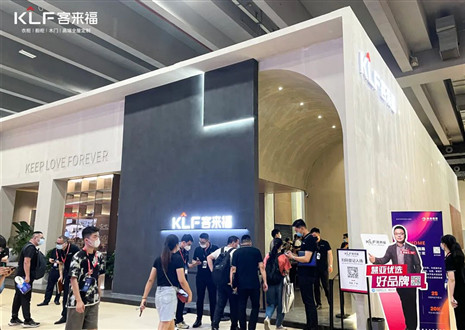 中國(guó)建博會(huì)（廣州）高端訪談|客來(lái)福尹其宏：行業(yè)領(lǐng)先水漆工藝，打造“三高”整家